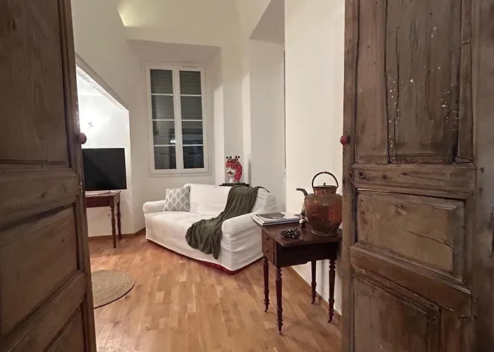 A Casa Di Luna E Ghjuva L'Ile-Rousse (Corsica)